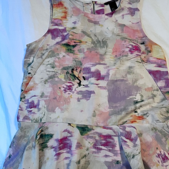 H&M sleeveless peplum top - size Small - Picture 3 of 4